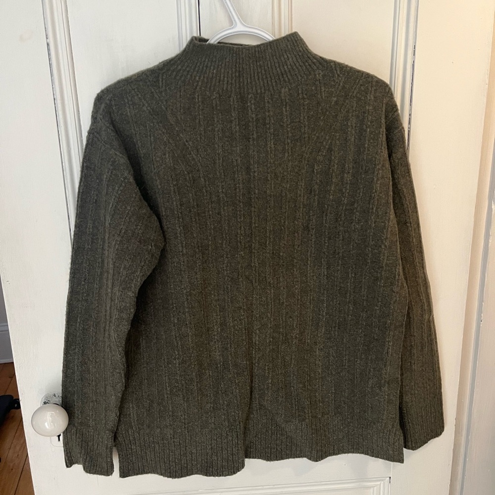Lululemon wool sweater, green, size 6